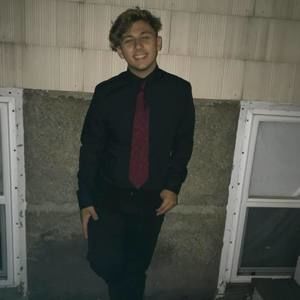 Meet your Posher, Zachary